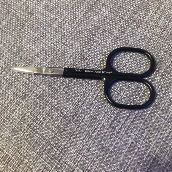 New in Box Billon Dollar Brow Kit - Picture 7 of 8